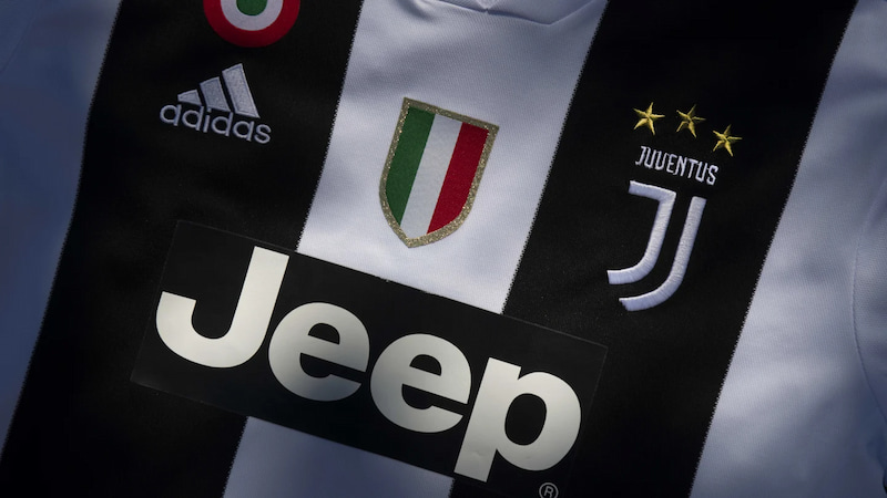 Câu lạc bộ bóng đá Juventus với sắc trắng đen từng khuynh đảo bóng đá thế giới Câu lạc bộ bóng đá Juventus với sắc trắng đen từng khuynh đảo bóng đá thế giới