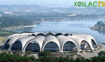 Rungrado May Day Stadium là một trong top 10 sân bóng đá lón nhất thế giới